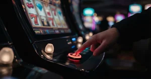 Svenska casinon med bonus – regler, licens och villkor 2026